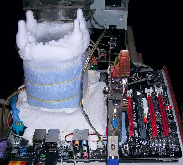 Охладитель азотный. Охлаждение процессора азотом. Охлаждение жидким азотом. Разгон процессора жидким азотом. Азот охлаждает.